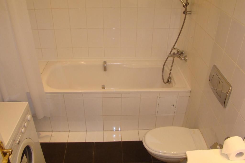 Апартаменты Alex Apartments on Lva Tolstogo Киев-73