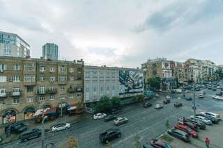 Апартаменты Alex Apartments on Lva Tolstogo Киев Улучшенные апартаменты с гидромассажной ванной - ул. Большая Васильковская, 45-5