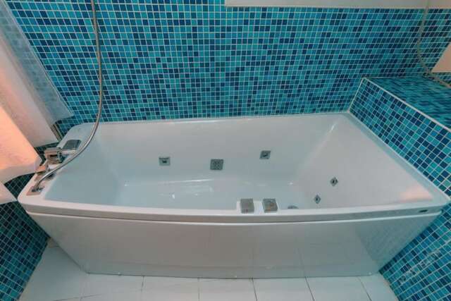 Апартаменты Alex Apartments on Lva Tolstogo Киев-10